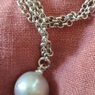 Zoetwaterparel aan zilver