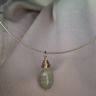 Kauri schelp aan choker