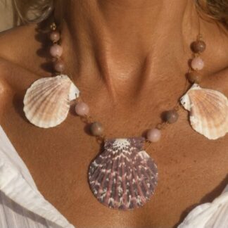 Schelpketting met Jade