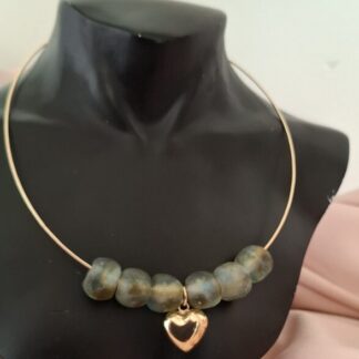 Choker met glas en hart