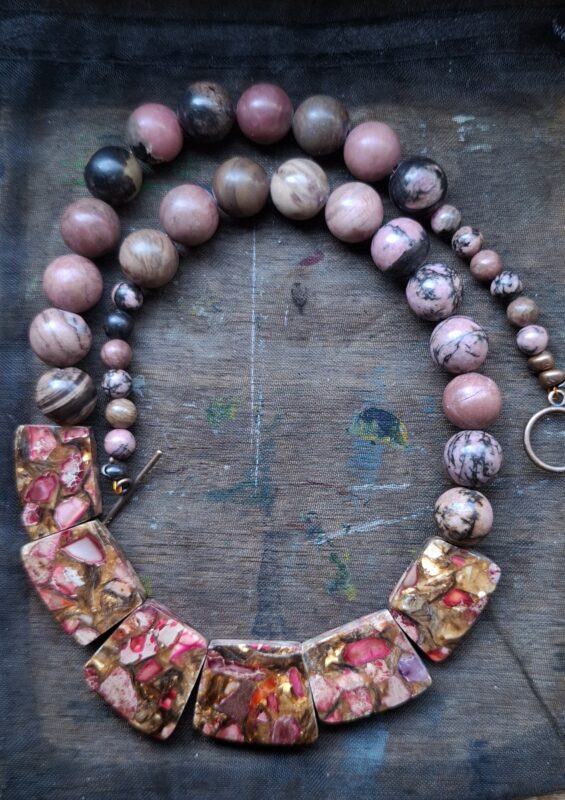 Rhodoniet collier