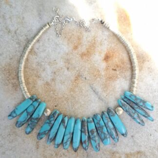 Howliet Turquoise pegels