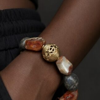 Rode Agaat met oude bonebeads en Berber