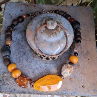 Agaat, Carneool, oud glas, Amber